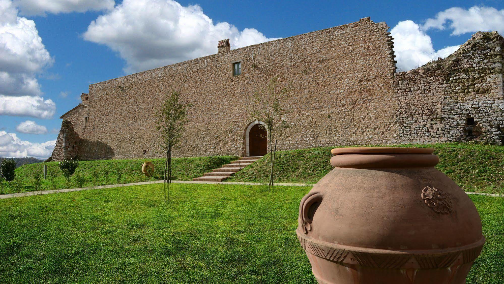 Borgo Di Gallano Valtopina Buitenkant foto