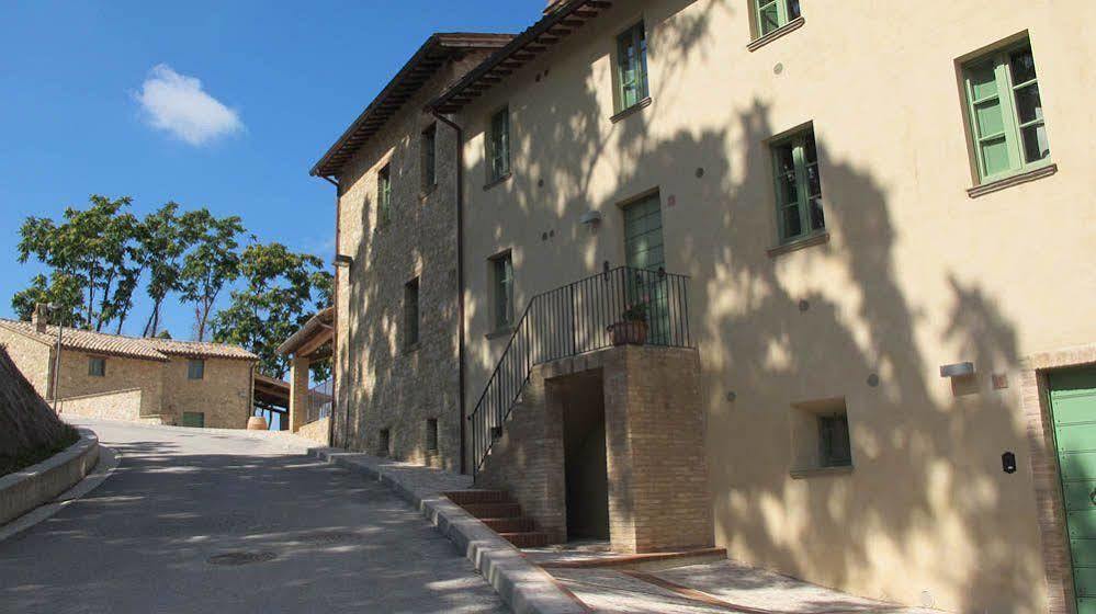 Borgo Di Gallano Valtopina Buitenkant foto