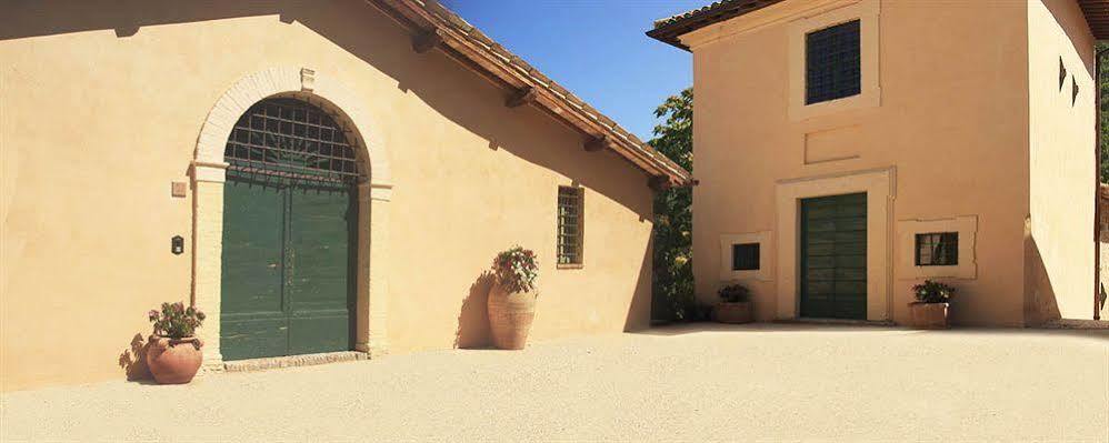 Borgo Di Gallano Valtopina Buitenkant foto