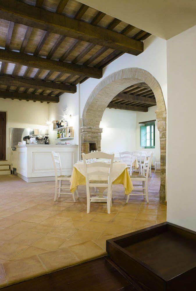 Borgo Di Gallano Valtopina Buitenkant foto