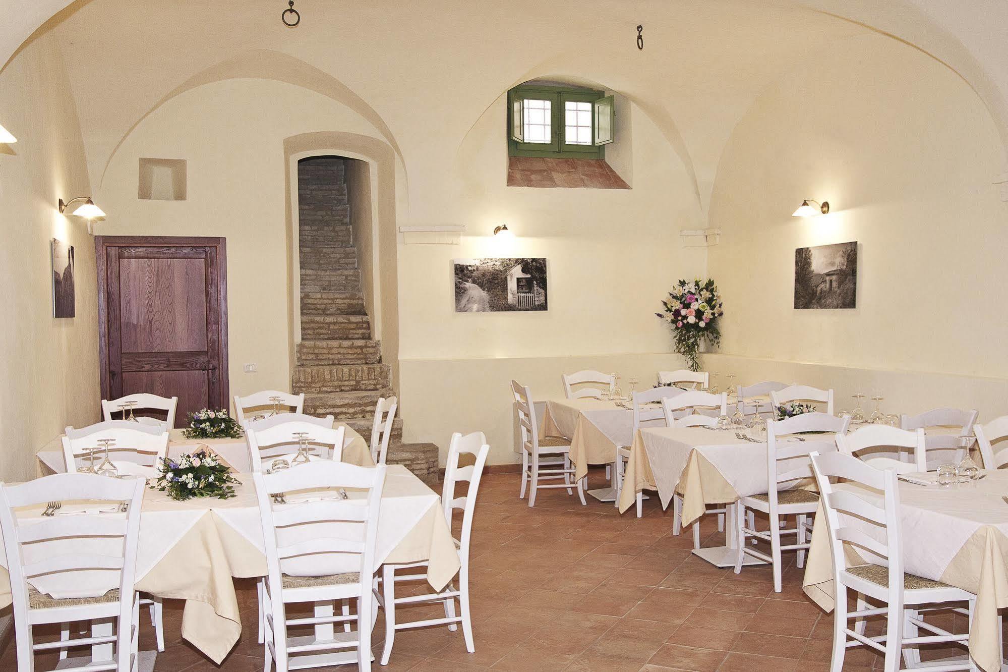 Borgo Di Gallano Valtopina Buitenkant foto